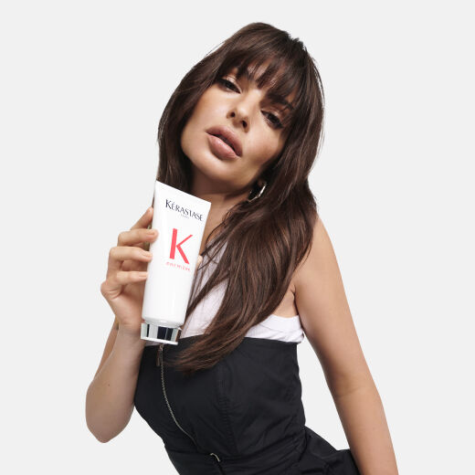 model with blonde hair