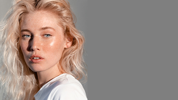 Model with flowers for Fresh Affair campaign